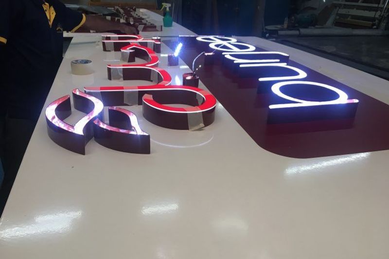 Burjeel Signage in making – final touch up